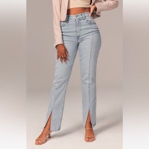 Abercrombie & Fitch - Ultra High Rise 90s Straight Jeans